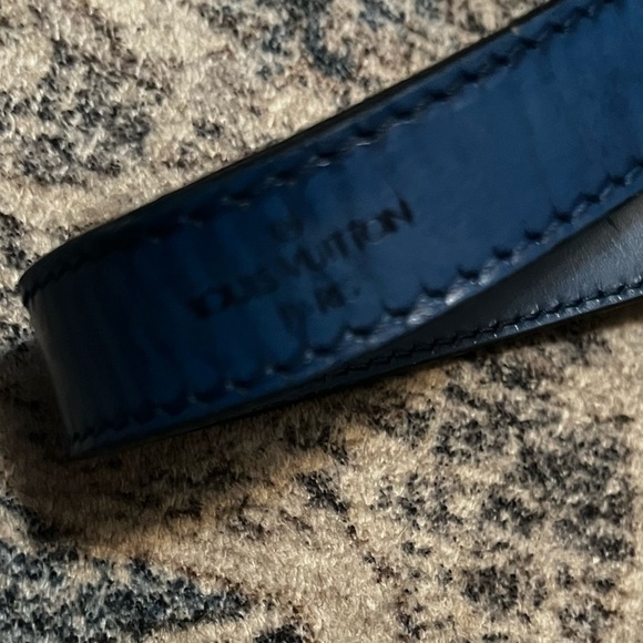 LOUIS VUITTON Epi Petit Noe Toledo shoulder bag purse - 1993 Blue - AUTHENTIC - Picture 8 of 10